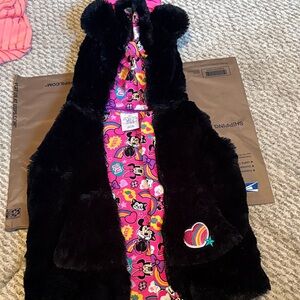 Disney Store Black Faux Fur Vest with Pink Minnie Mouse Lining